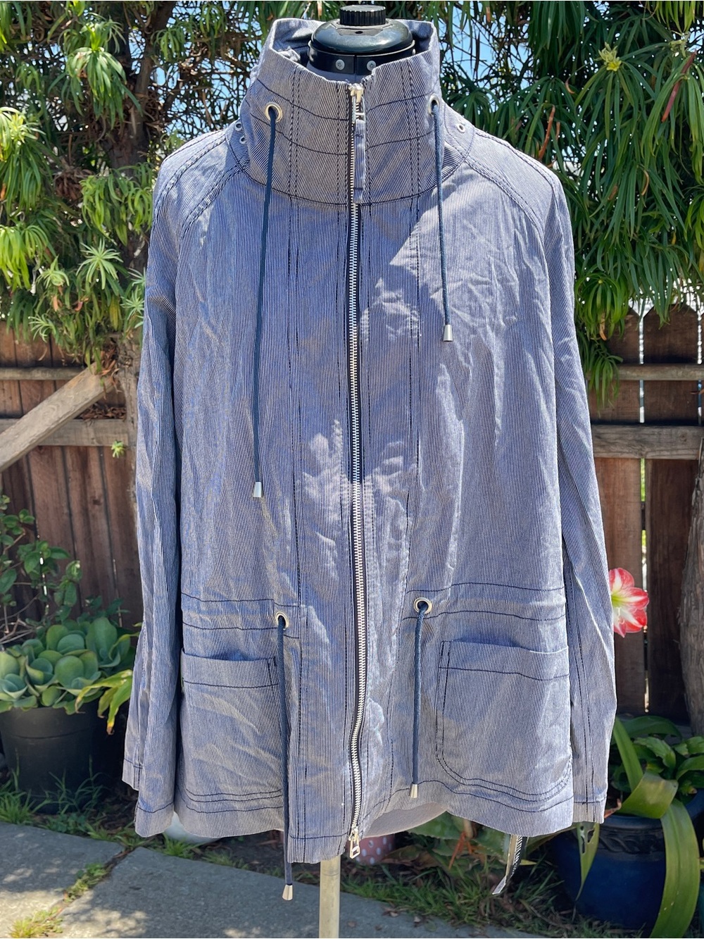Lafayette 148 New York Vintage Blue Pinstripe Lightweight Jacket Size 12